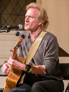 Singer-songwriter Rupert Wates live in Lincoln, MA, May 2018